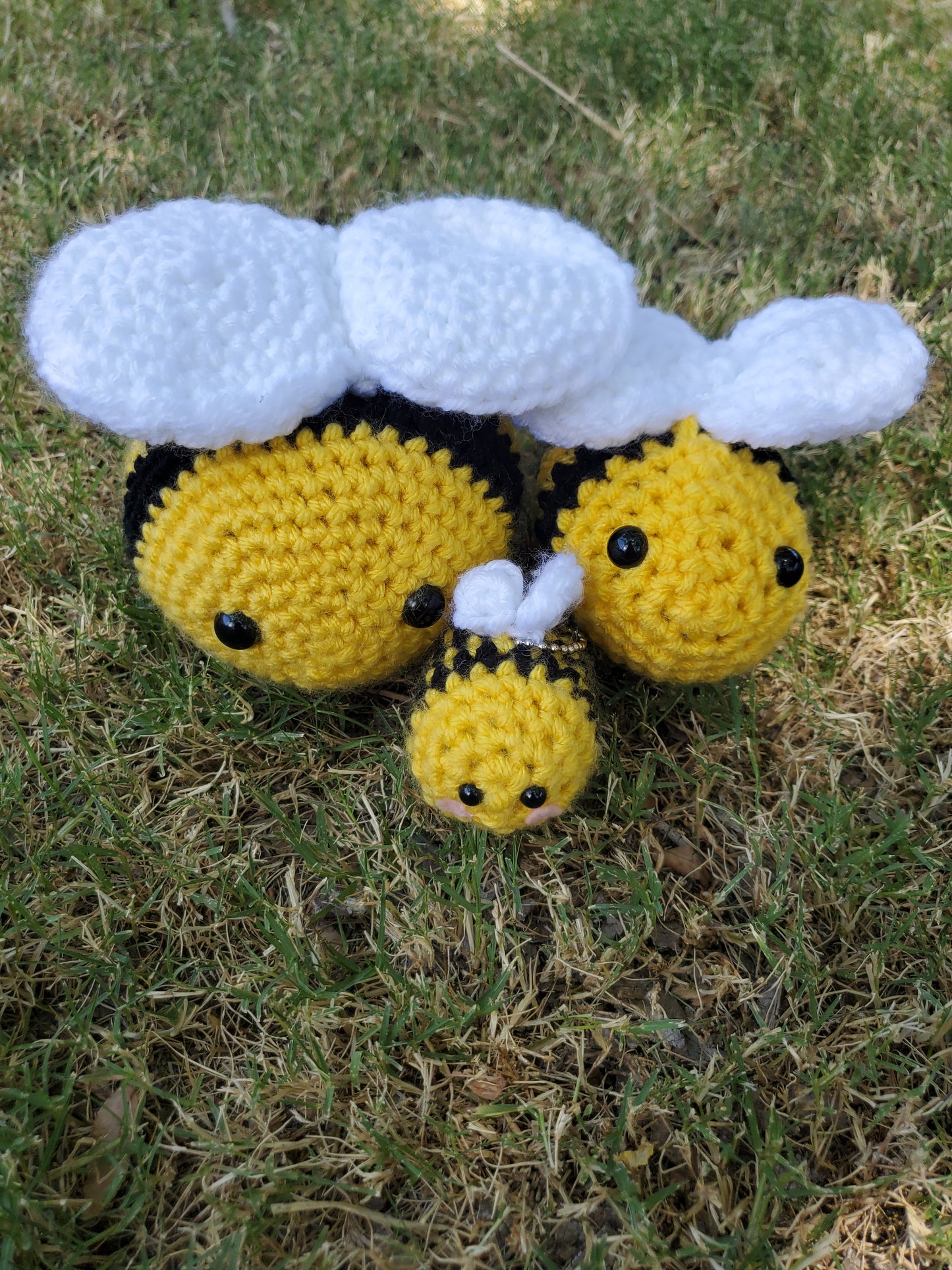 Crochet bee